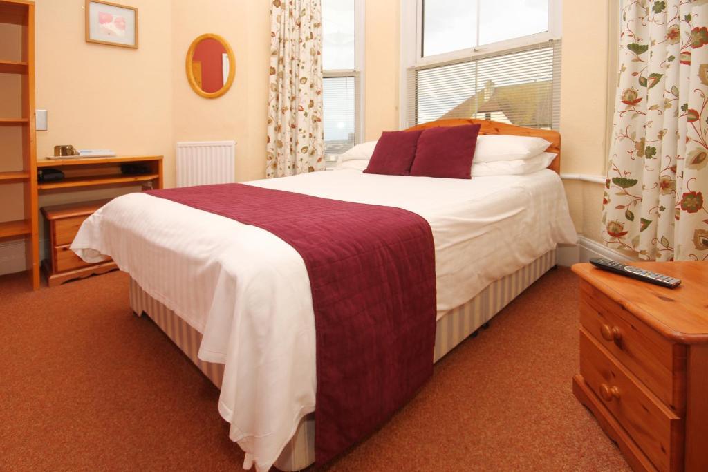 Surfside Stop New Quay Rom bilde